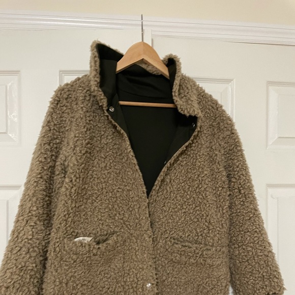 Rare reversible coat by Winsome - size S - Picture 9 of 9